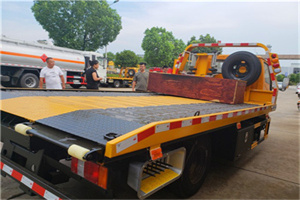 松潘附近拖车电话号码服务